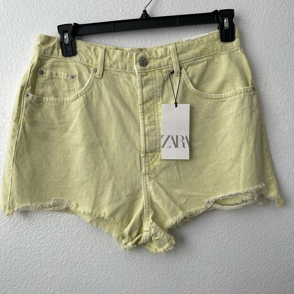 Zara High Waist Yellow Shorts - Picture 2 of 10